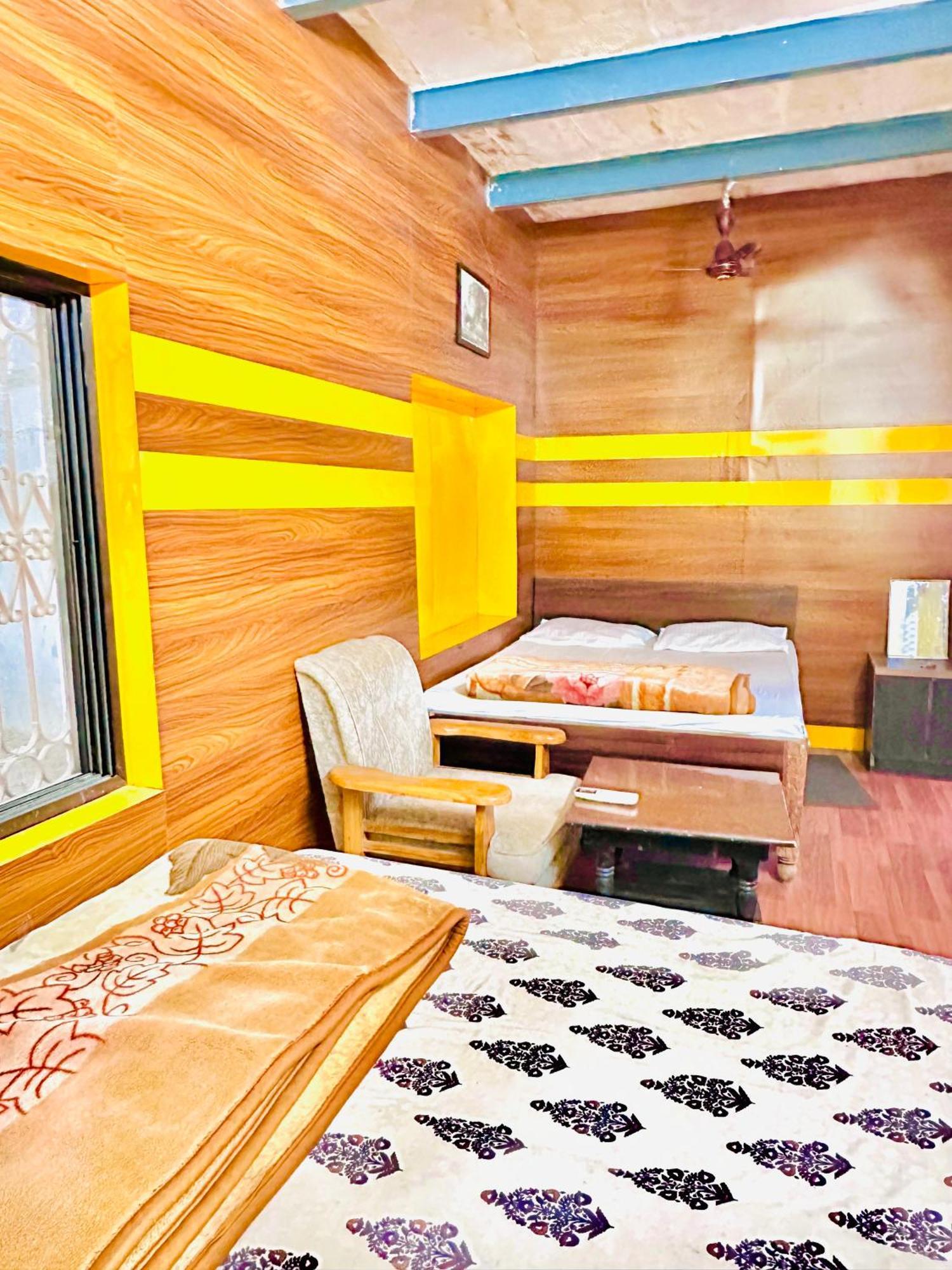 Home Stay Suraj Inn Варанасі Екстер'єр фото